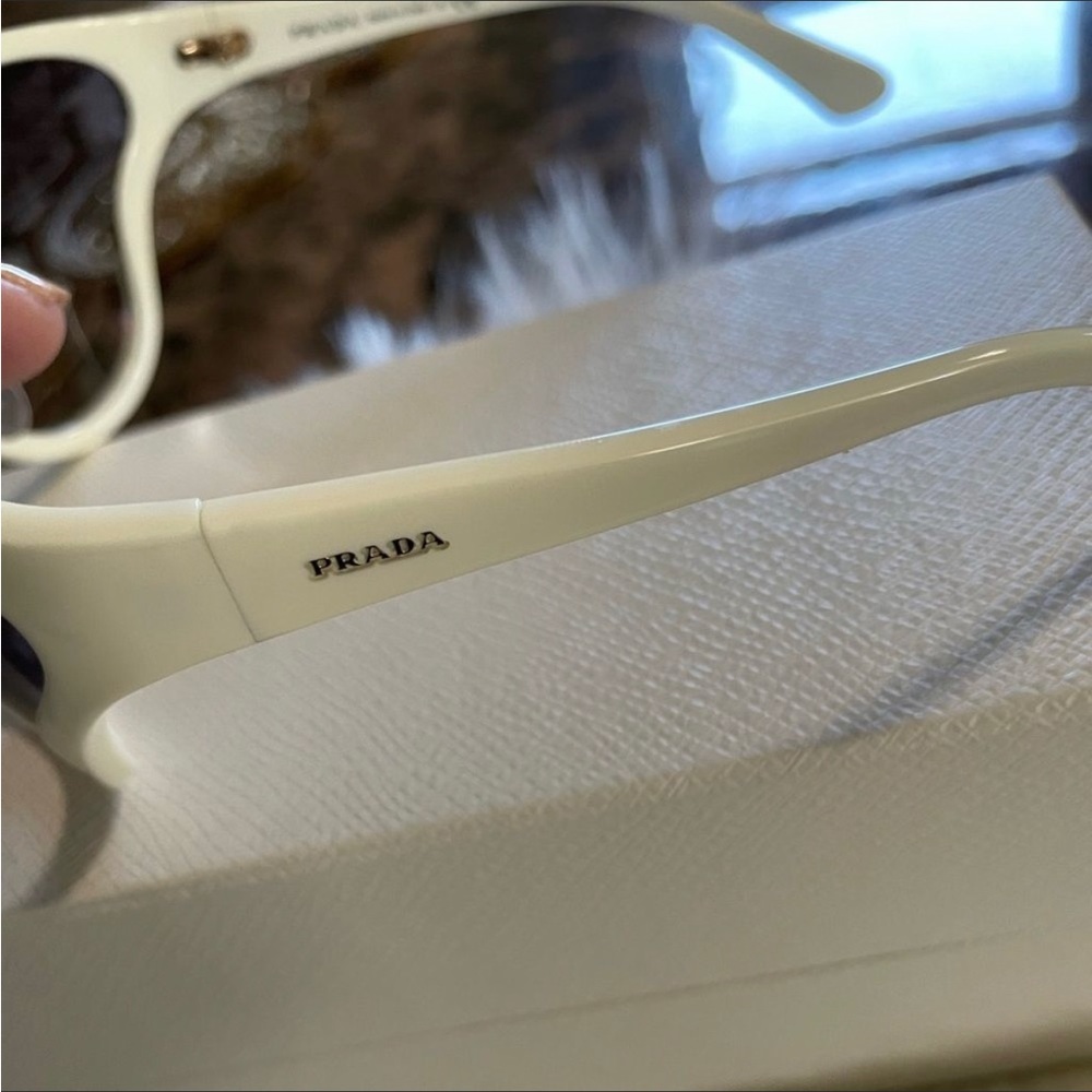 Prada Catwalk Sunglasses, New - Picture 6 of 12